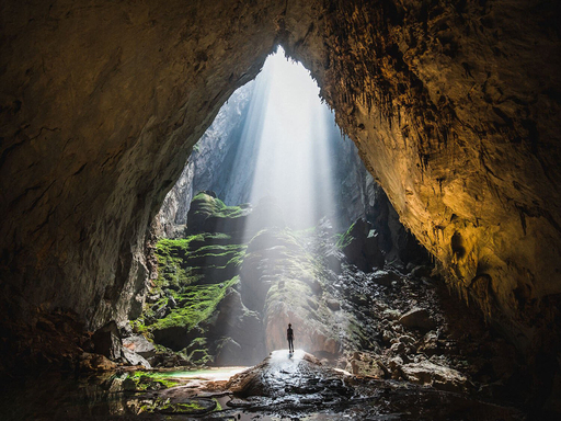 Son Doong Cave (Quang Binh, Vietnam) in Top 7 Underground attractions