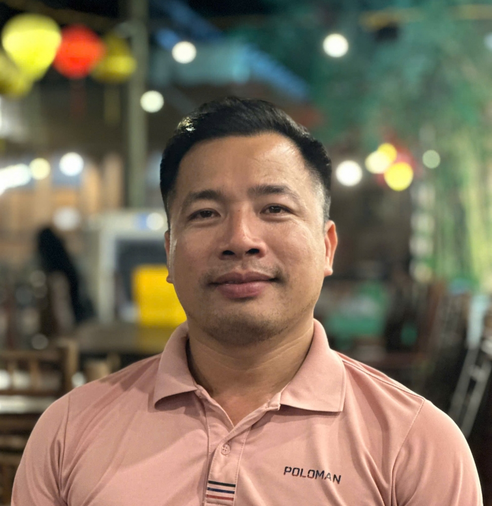 Mr. Le Anh Tuan - Tour Manager & Tour Guide - Vietsky Travel